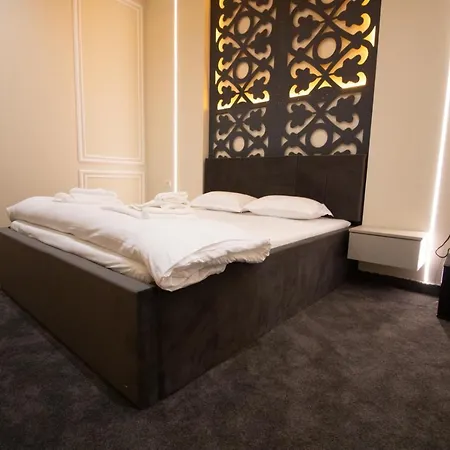 Glamour Imperial Hotel 3*